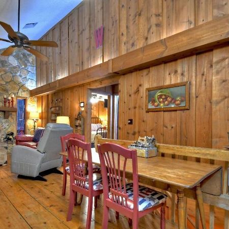 American Dream Americana Decor Close To Downtown Blue Ridge Buitenkant foto